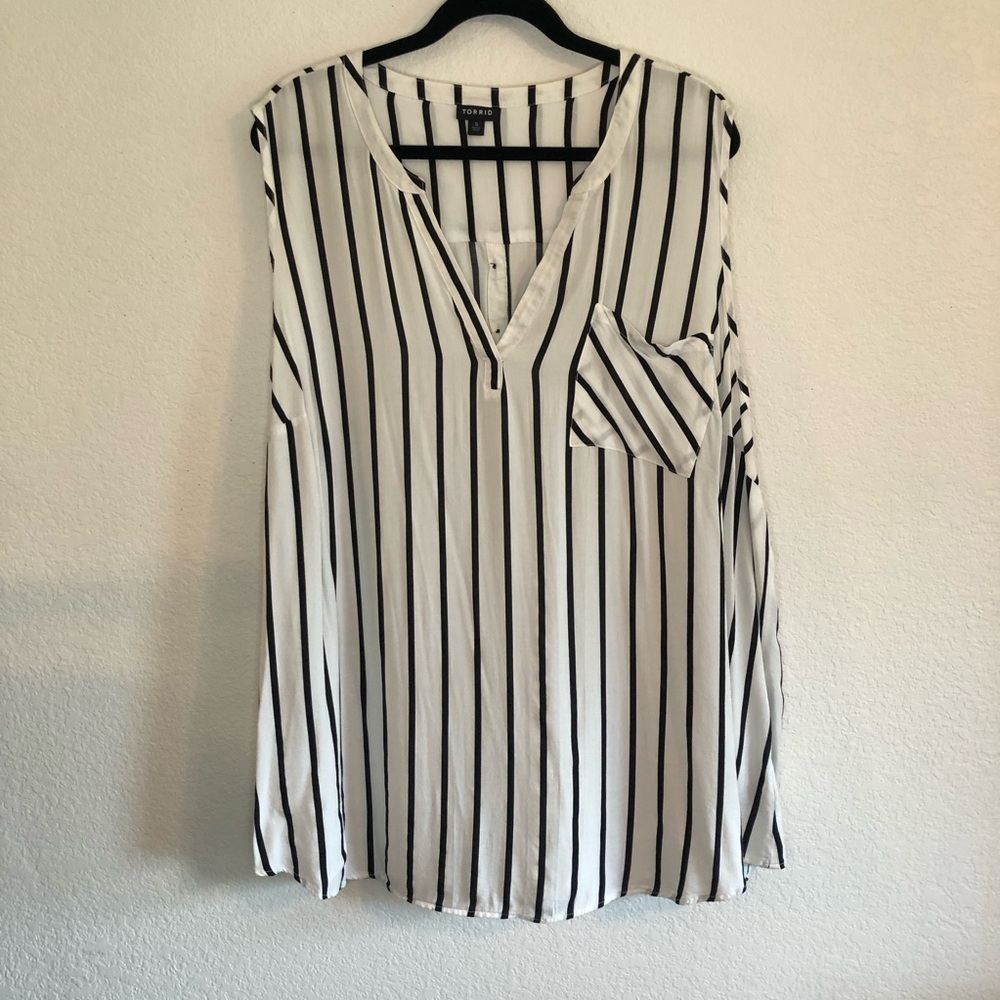 Torrid Black and White Striped Sleeveless Challis Button Back Top